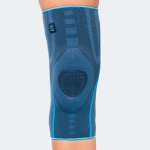 Ginocchiera tubolare in elastico con stabilizzatore rotuleo in silicone e stecche a spirale p 701